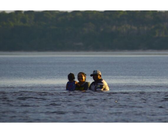 Peacock Bass Houseboat feb 27