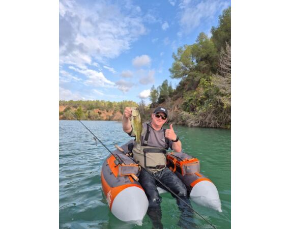 Spaanse bellyboat Black Bass