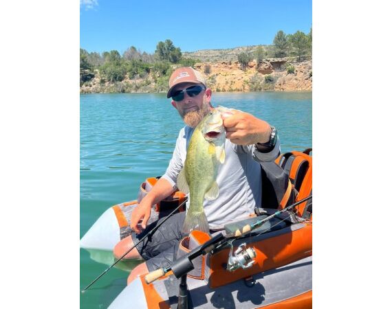 Spaanse bellyboat Black Bass